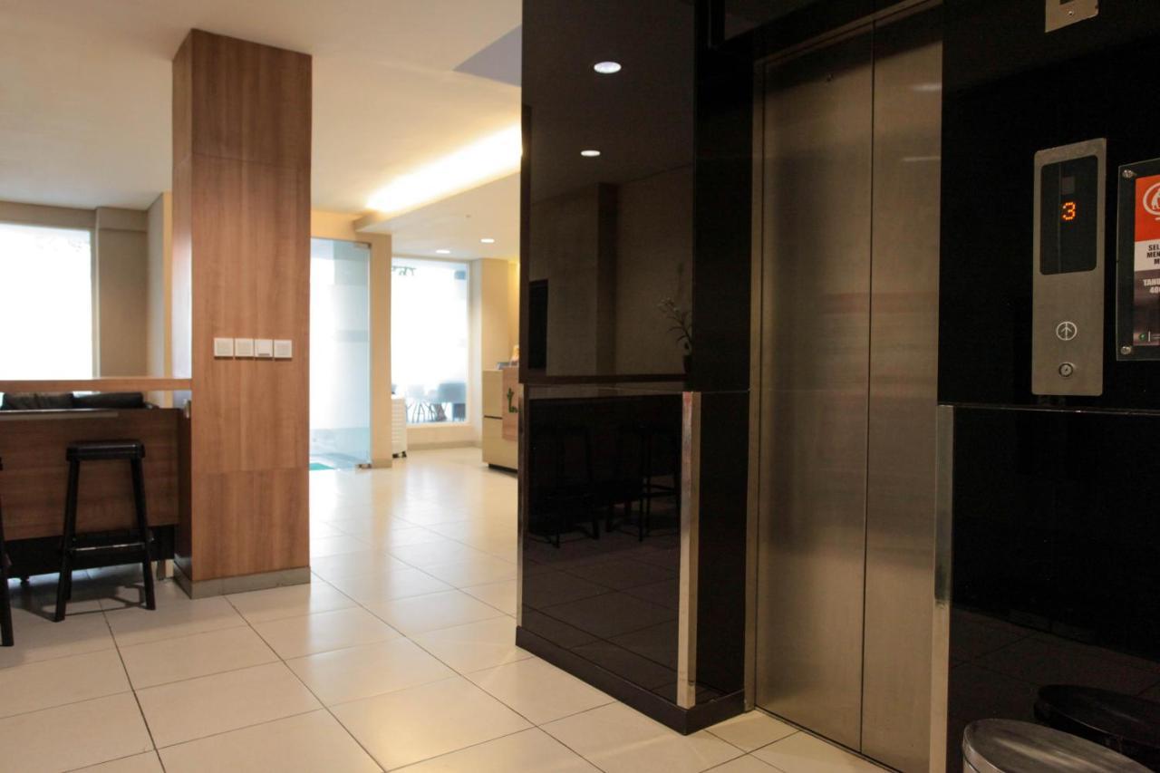 Legreen Suite Kuningan Giacarta Esterno foto