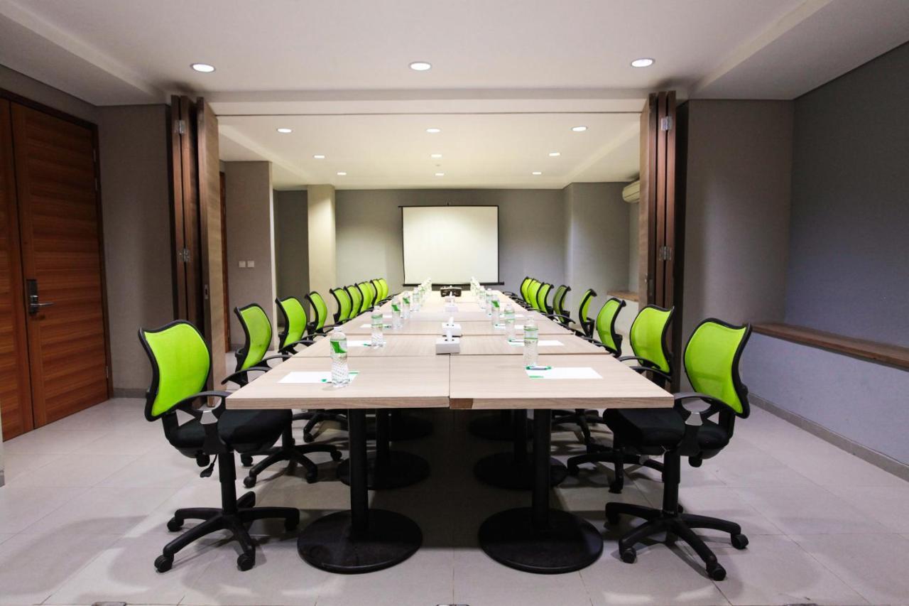 Legreen Suite Kuningan Giacarta Esterno foto