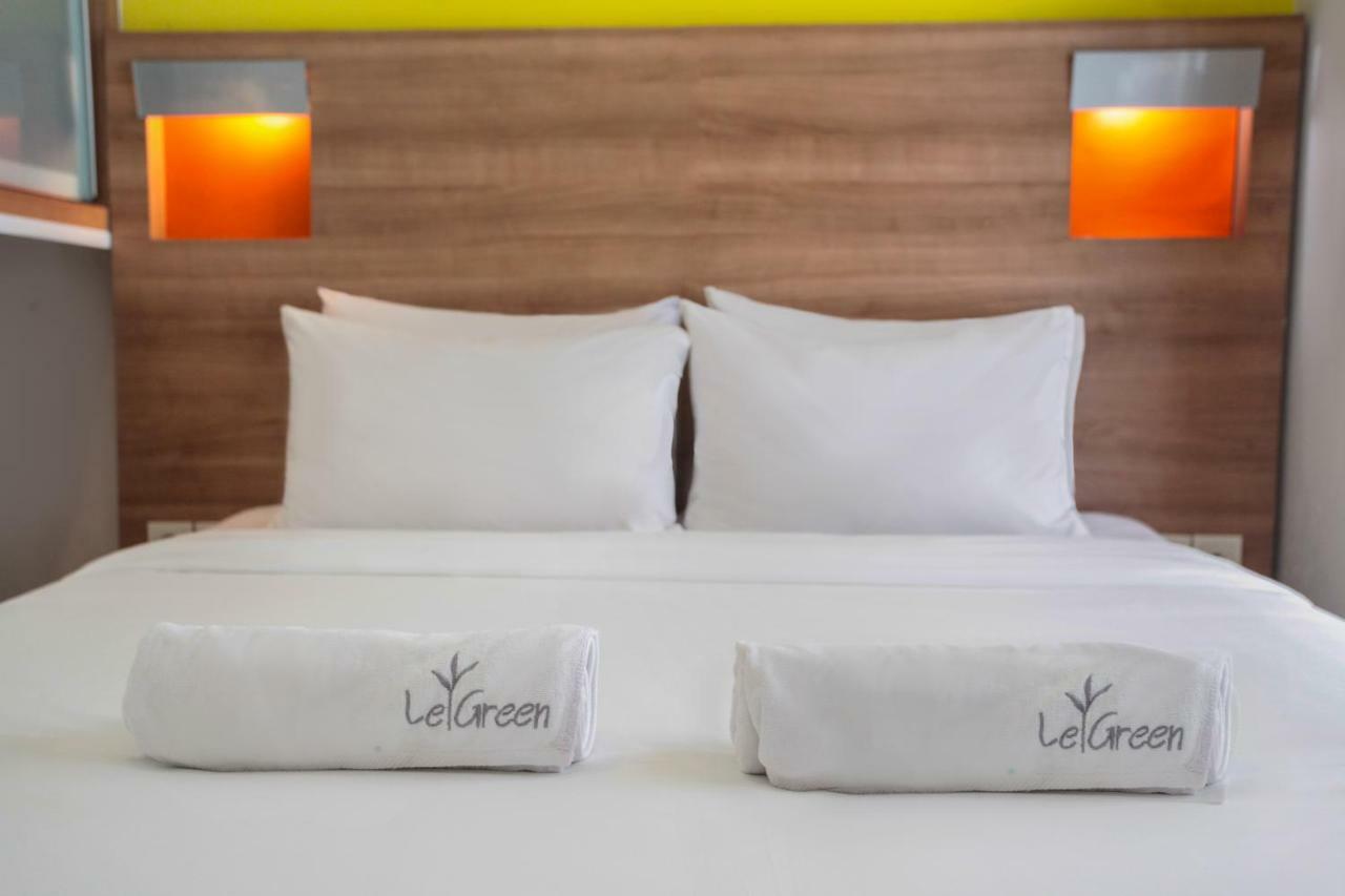 Legreen Suite Kuningan Giacarta Esterno foto